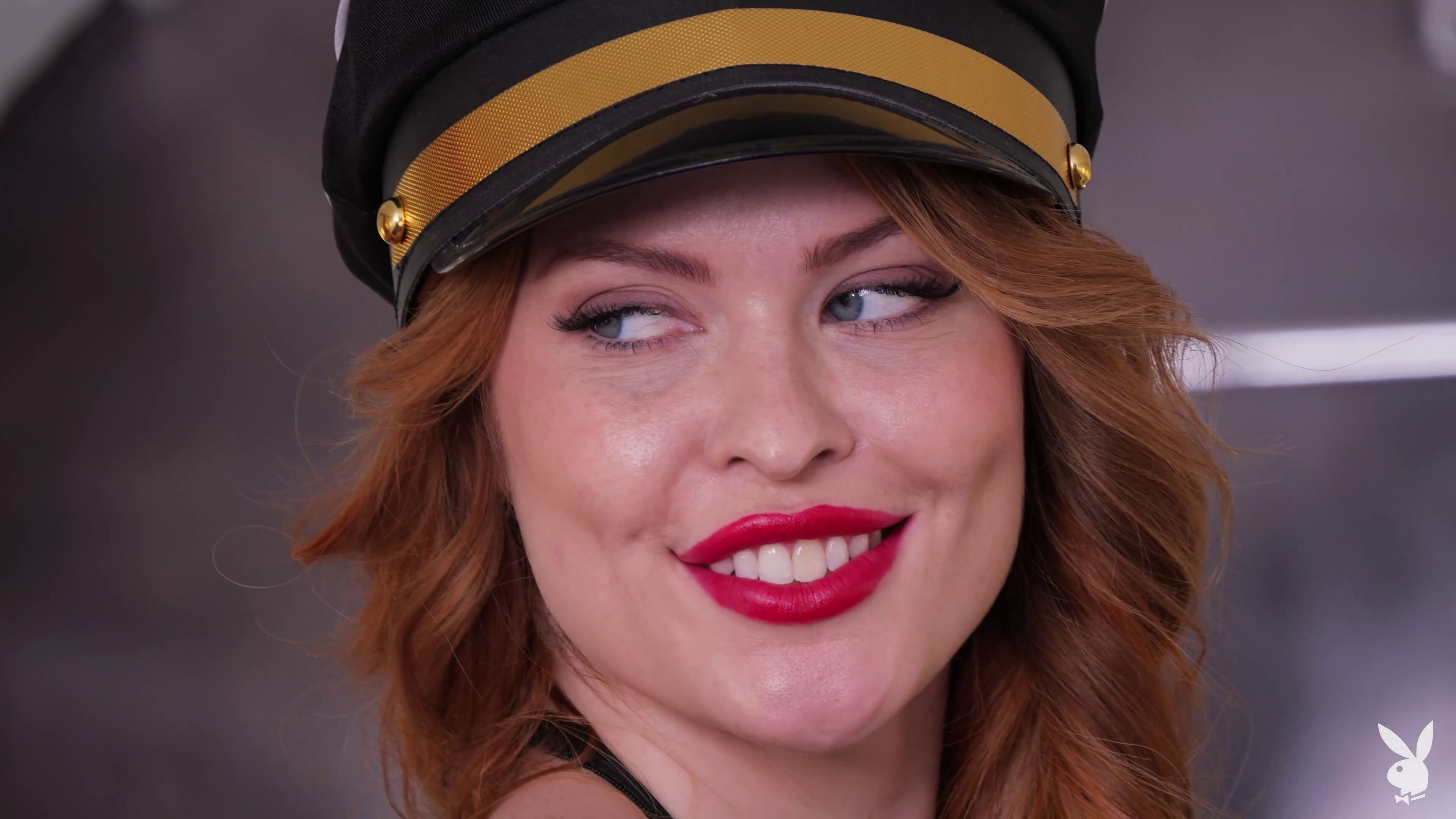 Hot Co-Pilots Get XXX